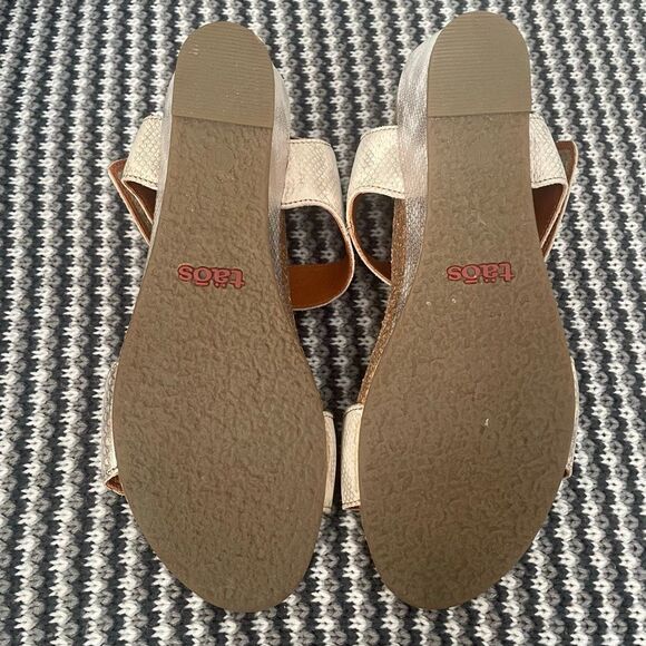 Taos carousel 2 gold sandal wedge heel women’s shoe size 9-9.5 - Picture 9 of 10